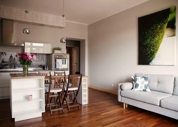 75m2 Kopernik Z Widokiem Na Jasna Gore דירה צ'סטוצ'ובה